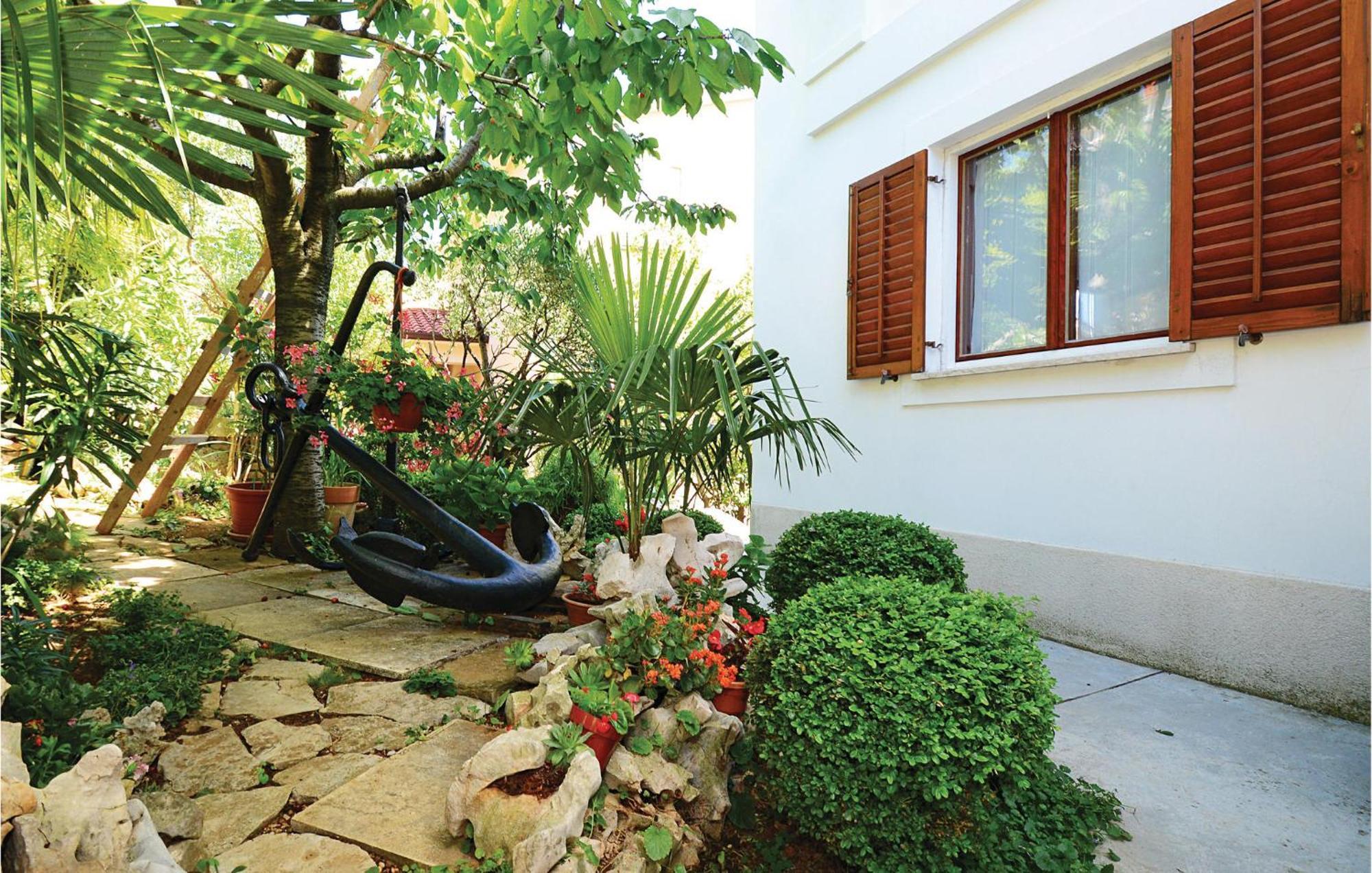 Beautiful Apartment In Rabac With Kitchen Exterior foto